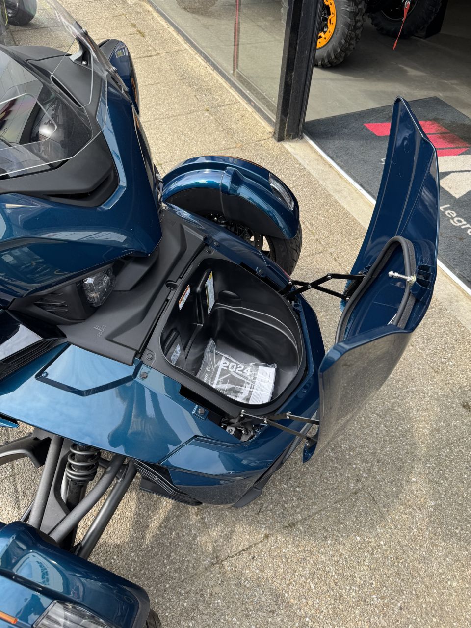 CAN-AM SPYDER F3-T LIM 4