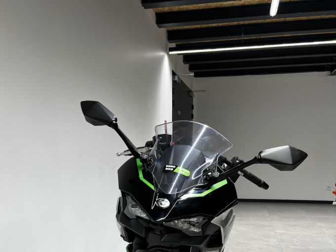 KAWASAKI Ninja 7 Hybrid 4