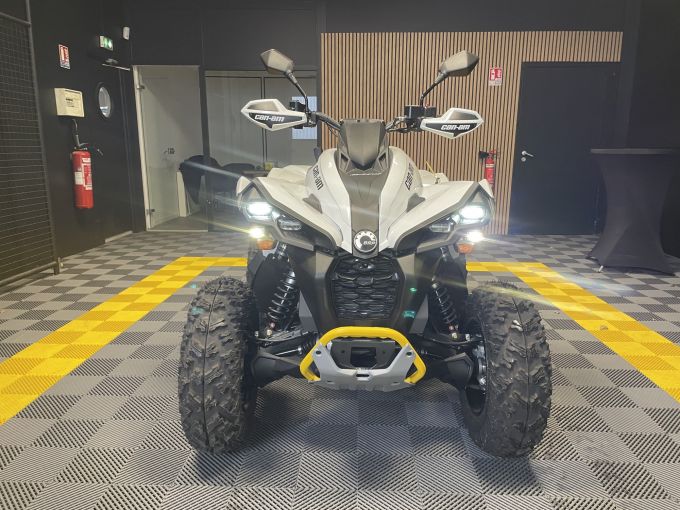 CAN-AM RENEGADE 4