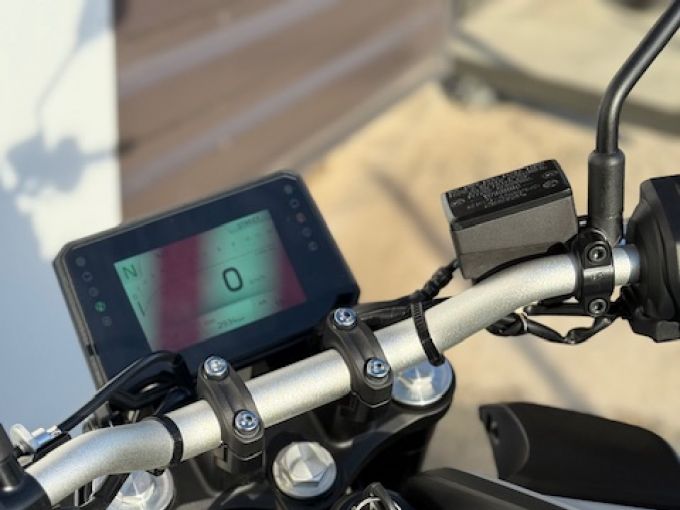 YAMAHA MT-07 (47.5CV) 4