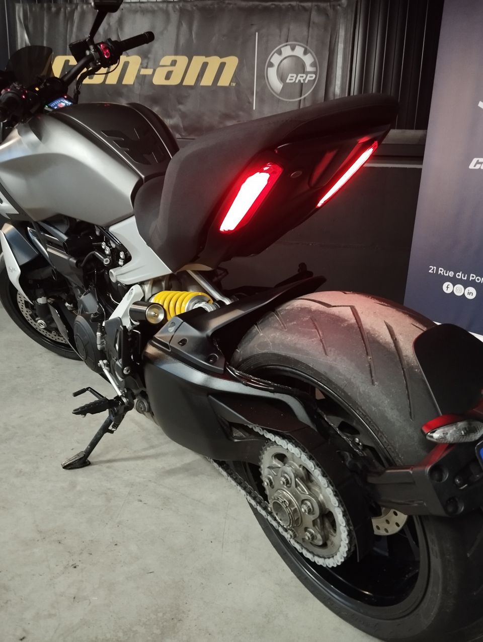 DUCATI Diavel 1260 Lamborghini 4