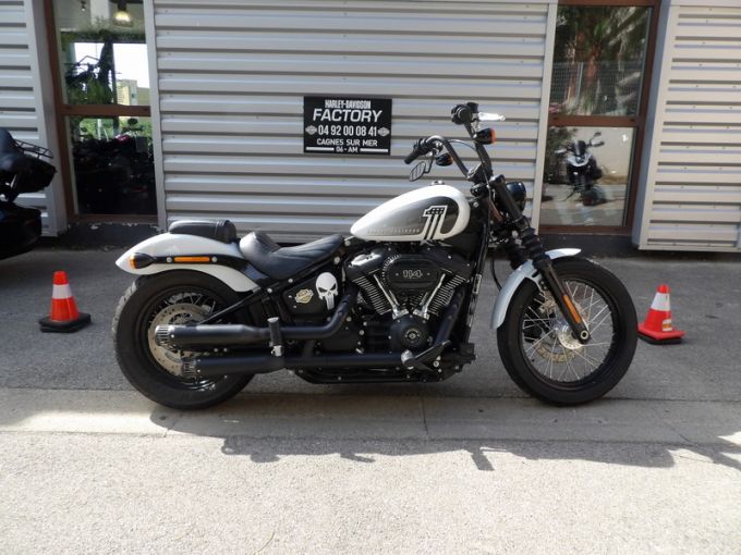 HARLEY-DAVIDSON SOFTAIL STREET BOB 1868 4