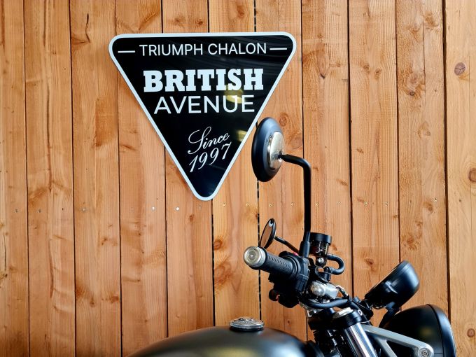 TRIUMPH STREET TWIN  900 4