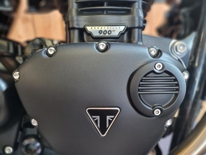 TRIUMPH STREET TWIN  900 4