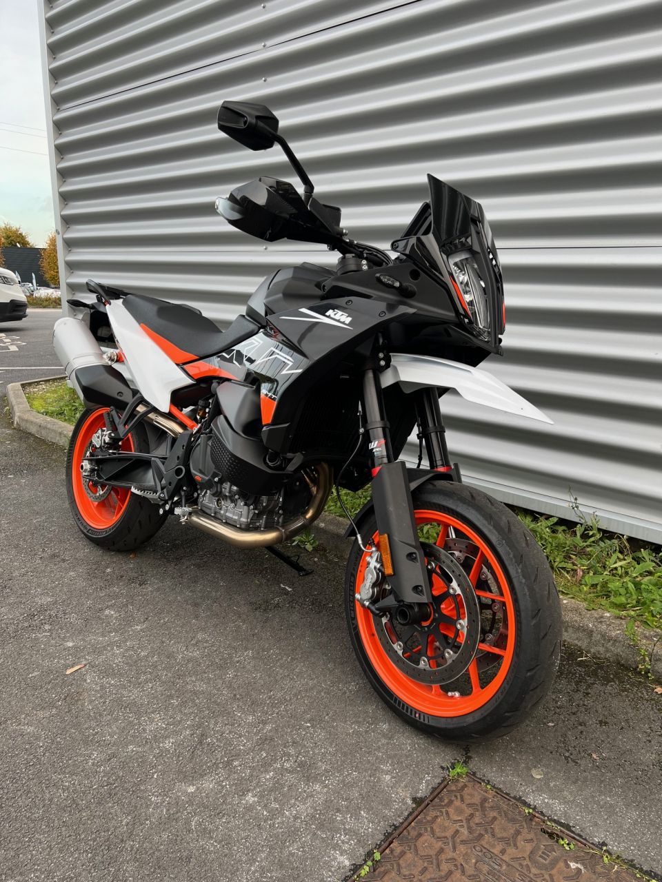 KTM 890 SMT 4