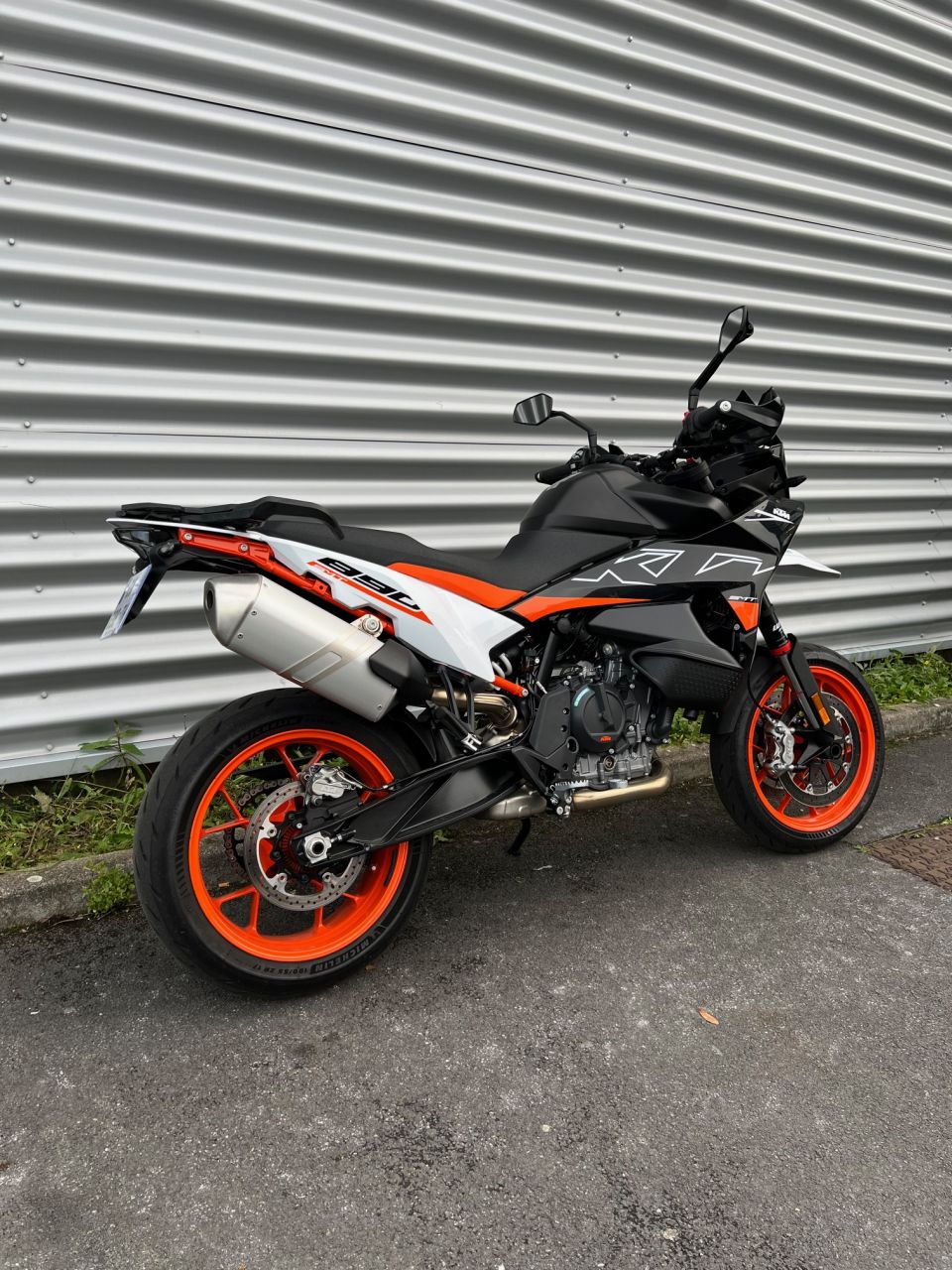 KTM 890 SMT 4
