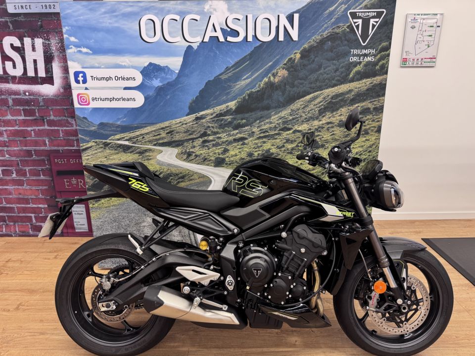 TRIUMPH STREET TRIPLE 765 RS 4