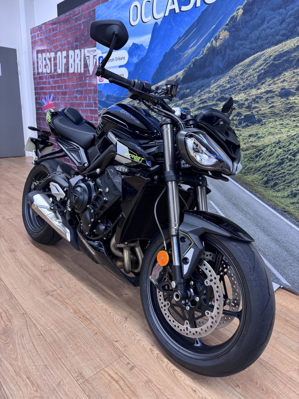 TRIUMPH STREET TRIPLE 765 RS 4