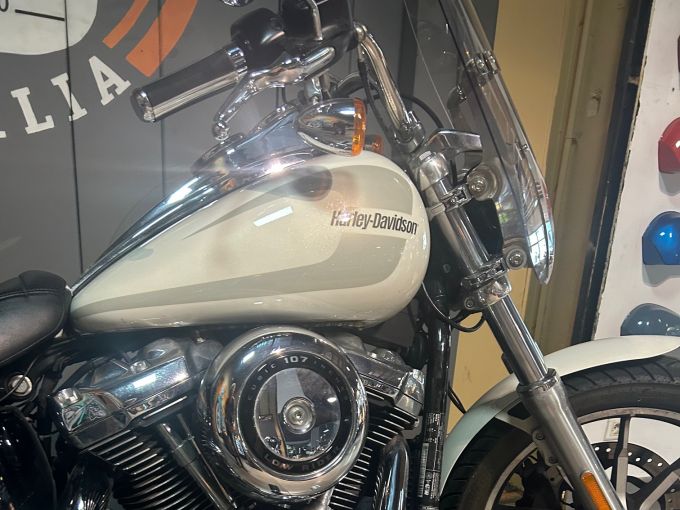 HARLEY-DAVIDSON SOFTAIL LOW RIDER 1745 4