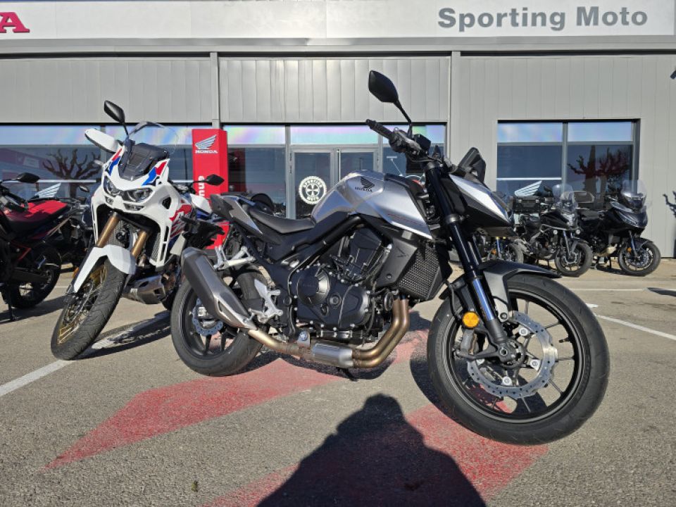 HONDA CB 750 HORNET 4