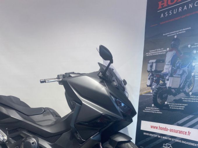 HONDA FORZA 750 4