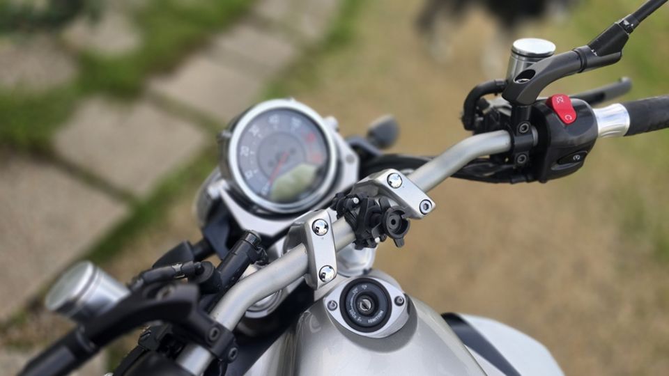YAMAHA MT-01 4