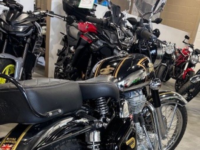 ROYAL ENFIELD CLASSIC 4