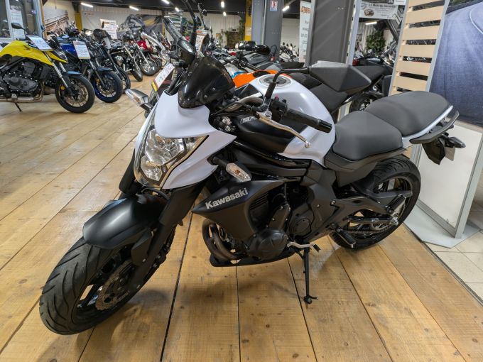 KAWASAKI ER-6 (47.5CV) 4