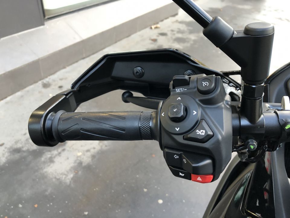 YAMAHA TRACER 7 35KW 4