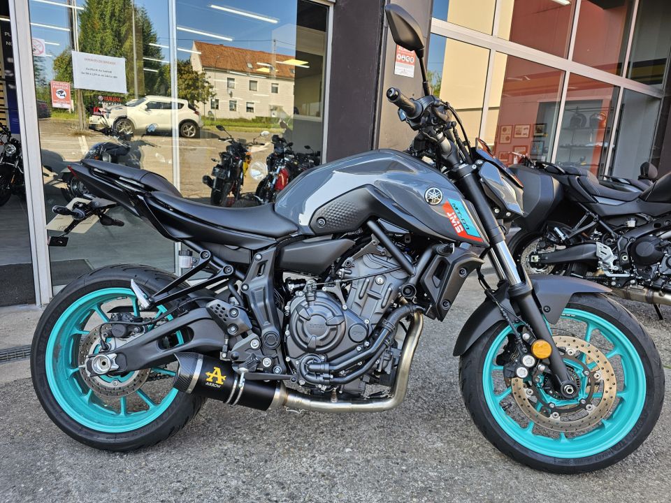 YAMAHA MT-07 (47.5CV) 4