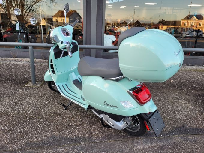 VESPA GTS 125IE SUPER 4