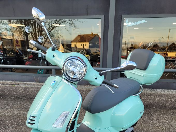 VESPA GTS 125IE SUPER 4