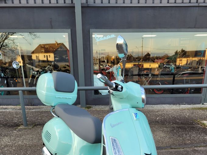VESPA GTS 125IE SUPER 4