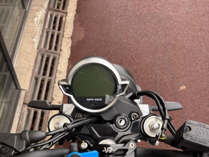 MOTO GUZZI V7 SPORT 850 4