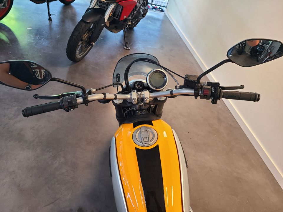 DUCATI SCRAMBLER 4