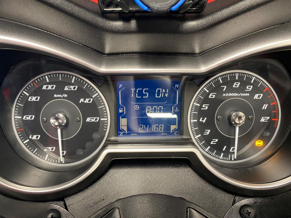 YAMAHA X-MAX 125 4