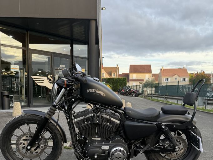HARLEY-DAVIDSON SPORTSTER IRON 883 N  4