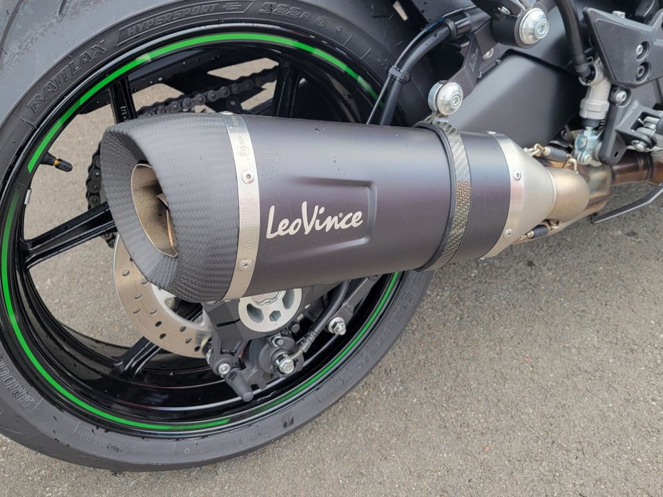 KAWASAKI NINJA 1000 SX 4