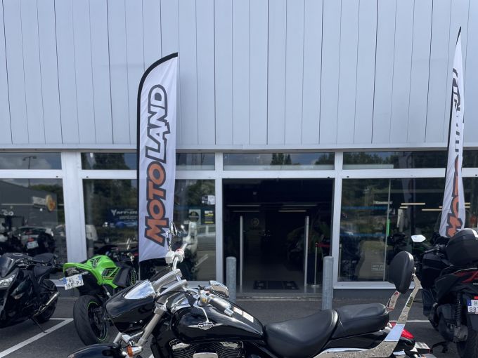 SUZUKI INTRUDER 800 4