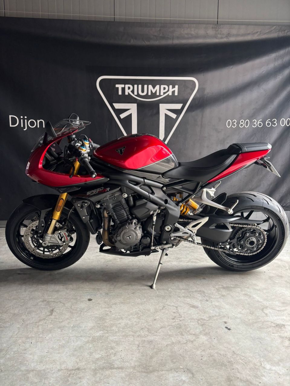 TRIUMPH SPEED TRIPLE 1200 RR 4