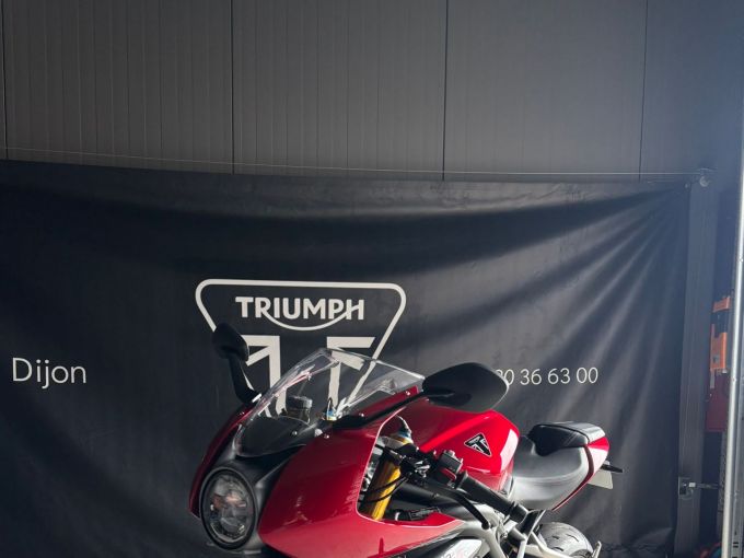 TRIUMPH SPEED TRIPLE 1200 RR 4