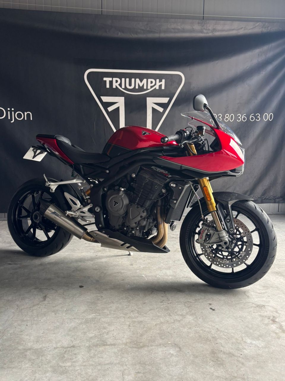 TRIUMPH SPEED TRIPLE 1200 RR 4