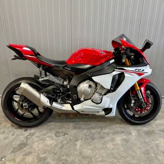YAMAHA YZF 1000 R1 - 2016