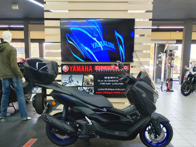 YAMAHA NMAX 125 4