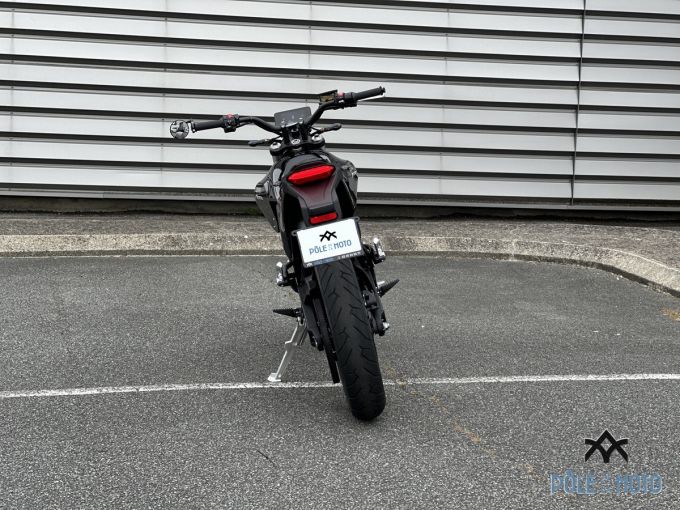 ZERO MOTORCYCLES FXE 7.2 4