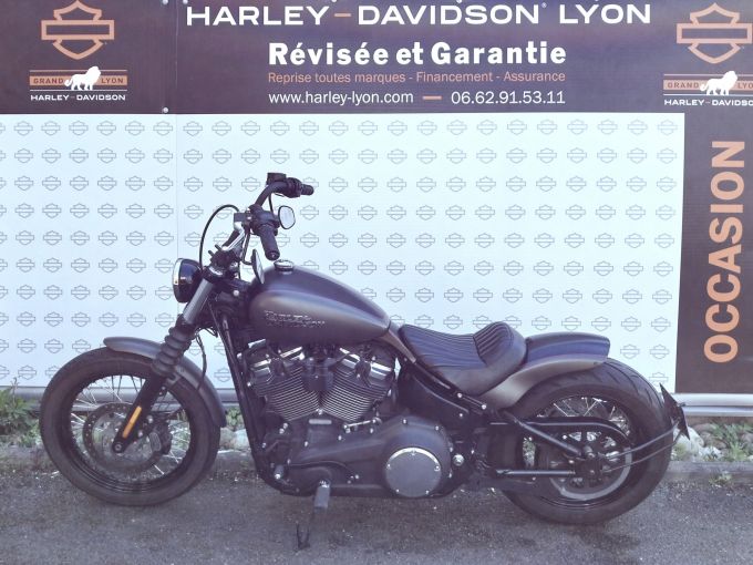 HARLEY-DAVIDSON SOFTAIL STREET BOB 1745 4