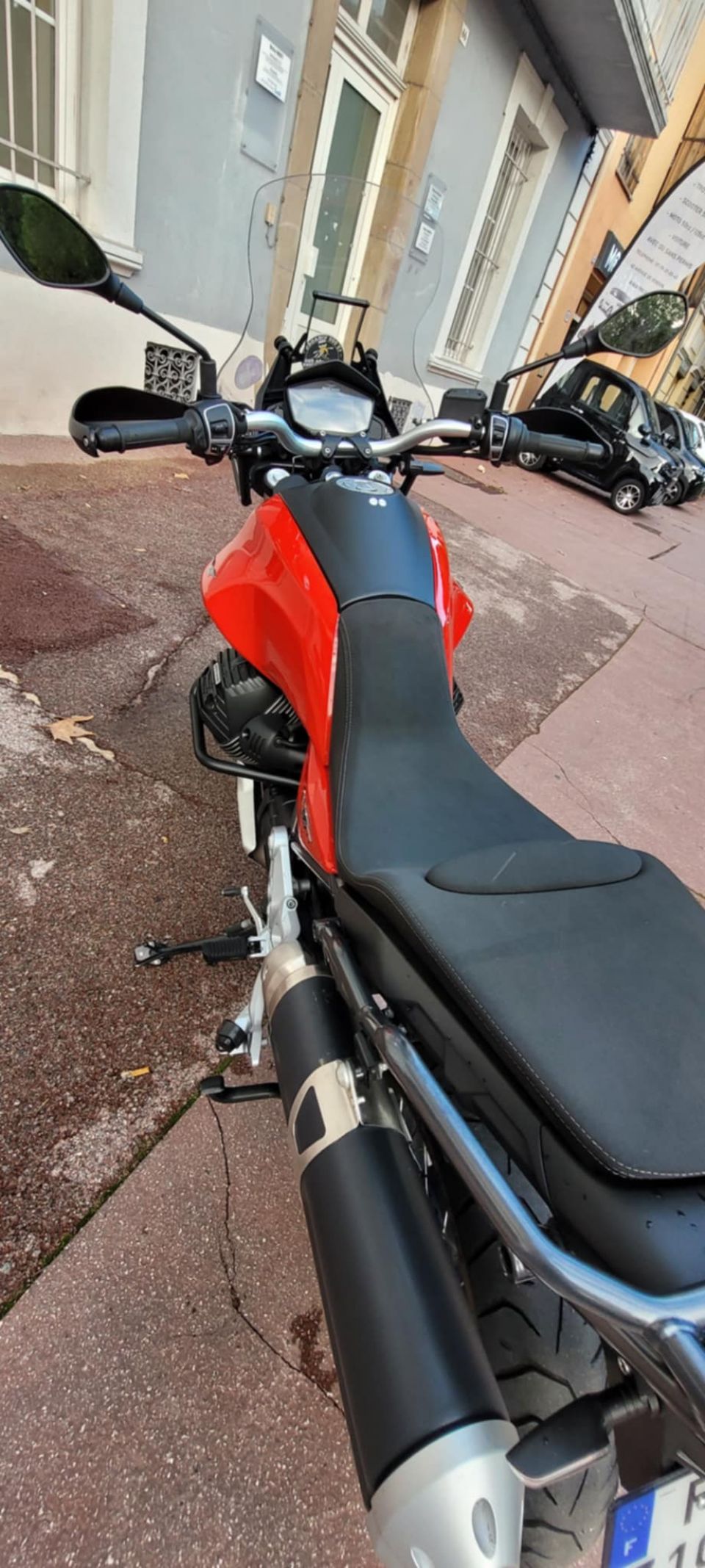 MOTO GUZZI V85 TT 850 4