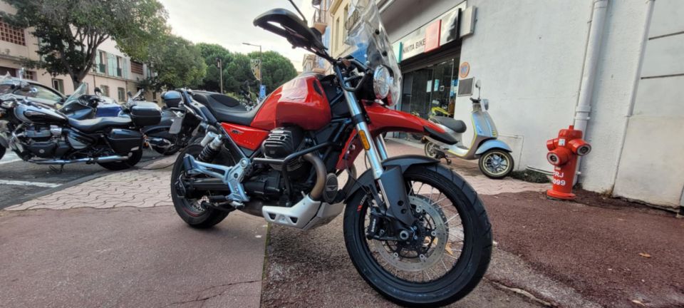 MOTO GUZZI V85 TT 850 4