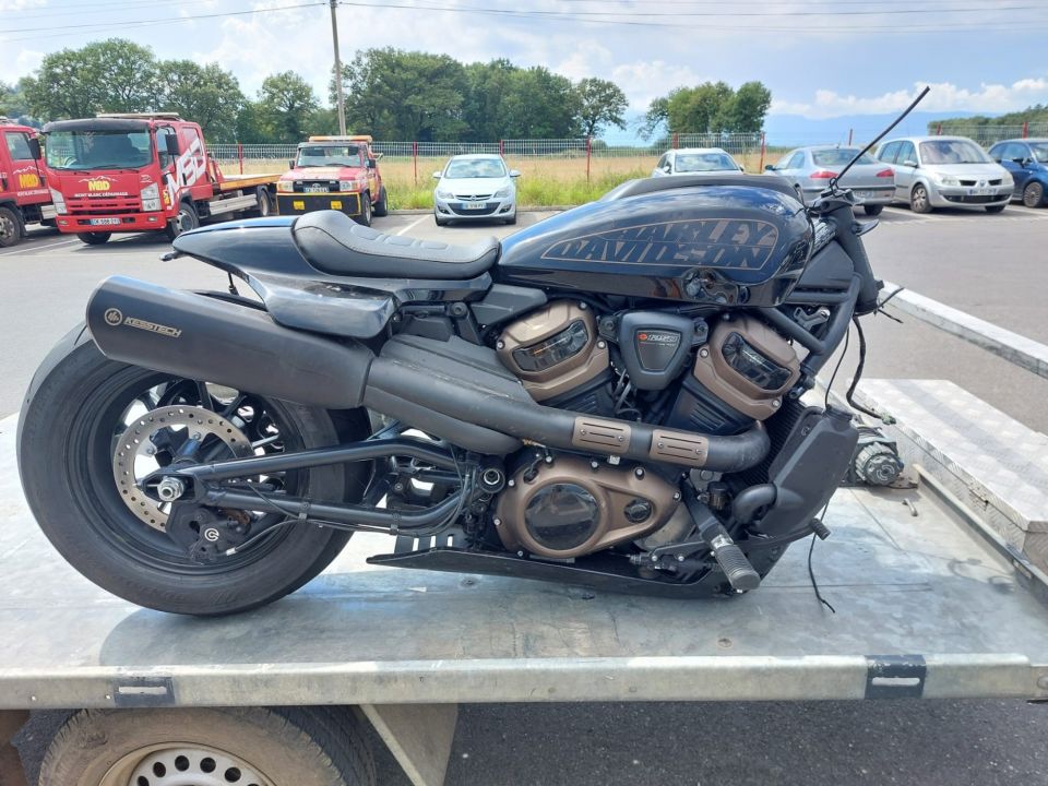 HARLEY-DAVIDSON SPORTSTER 1250 S 4