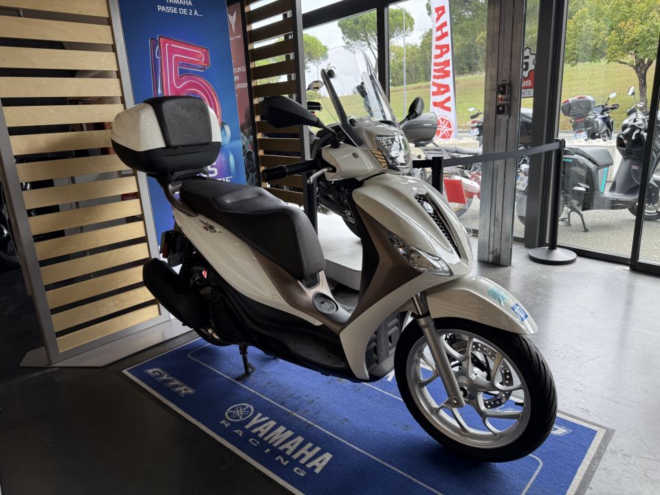 PIAGGIO MEDLEY 125 4