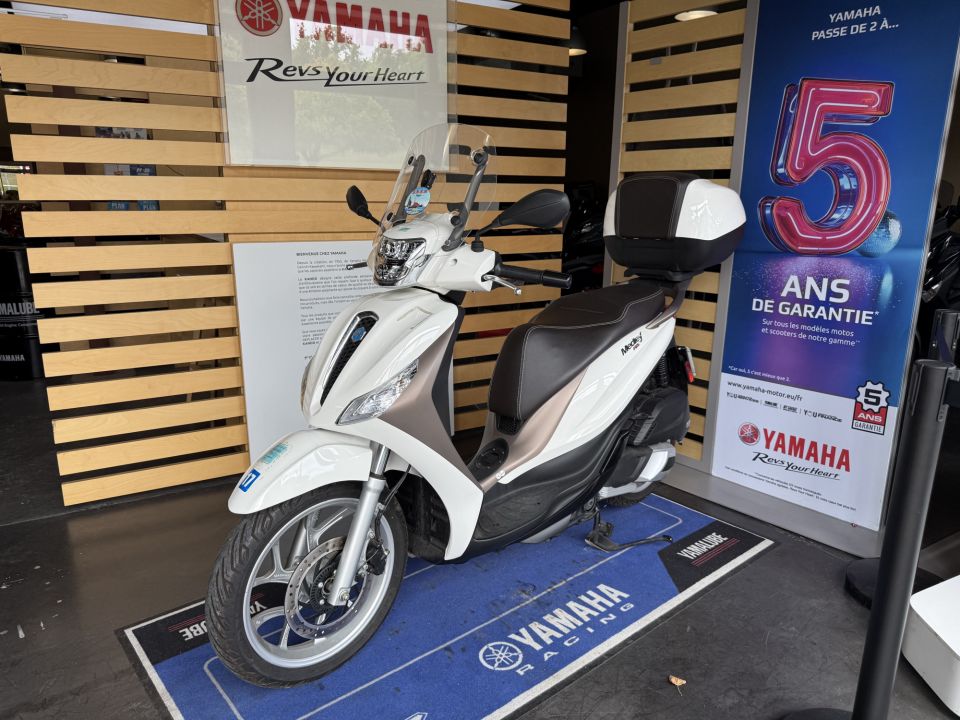 PIAGGIO MEDLEY 125 4