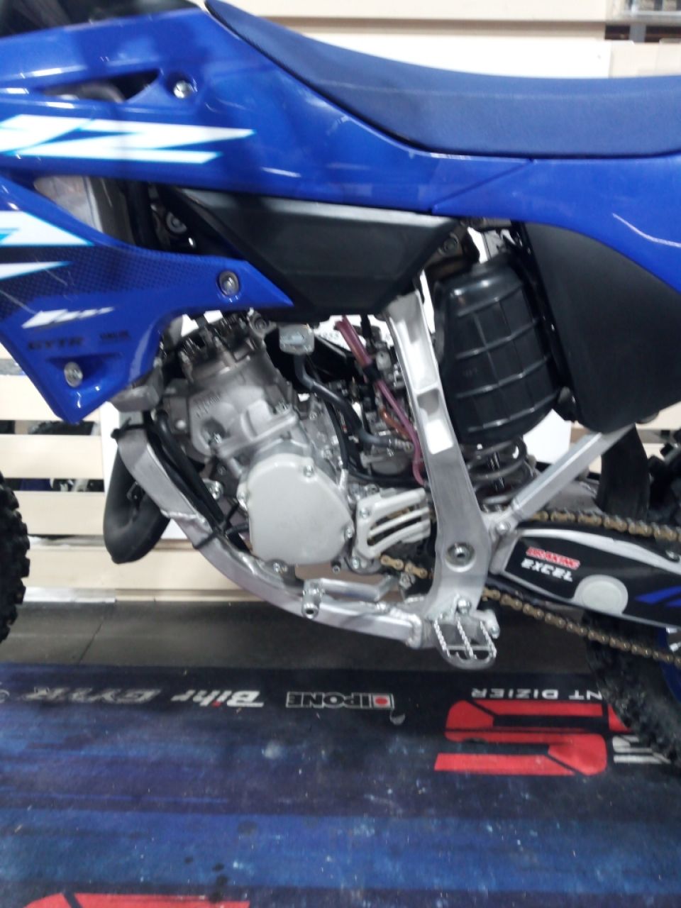 YAMAHA 125 YZ 2025 4