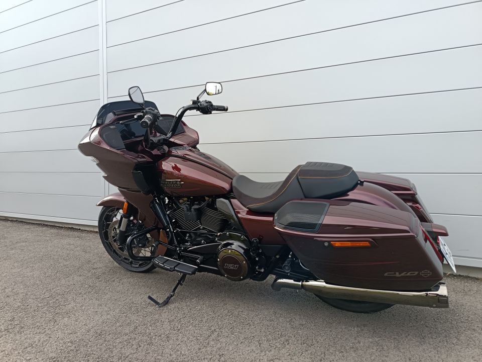 HARLEY-DAVIDSON TOURING ROAD GLIDE 1977 CVO 4