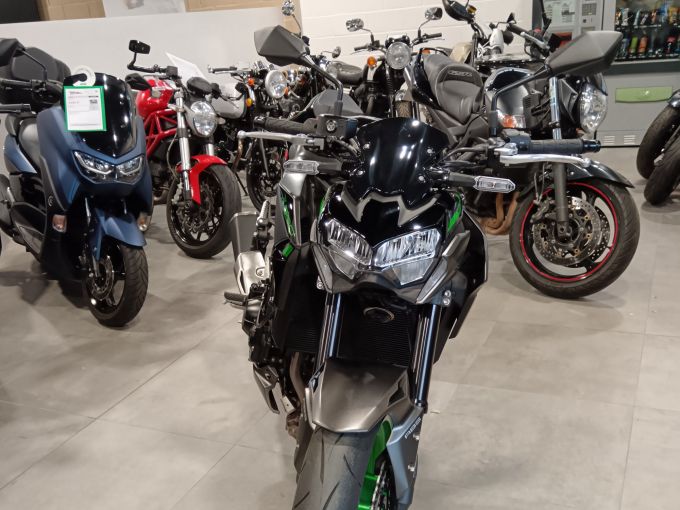 KAWASAKI Z 900 4