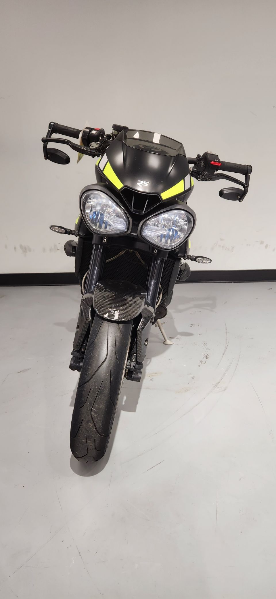 TRIUMPH SPEED TRIPLE 1050 RS 4