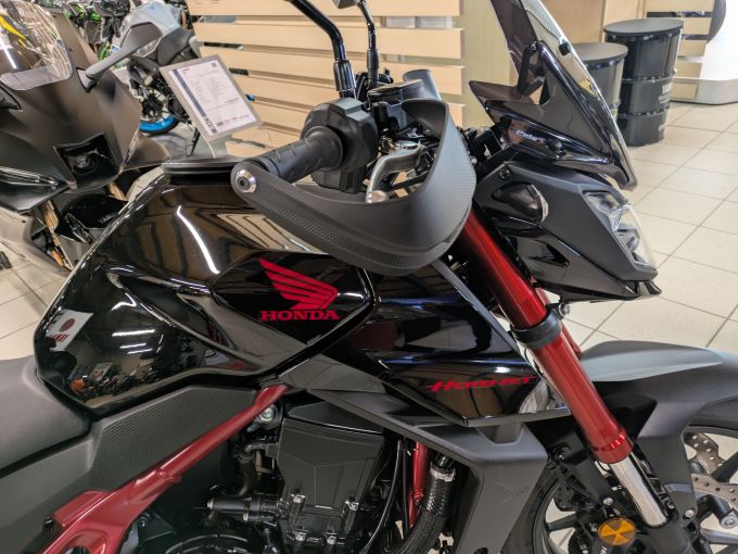 HONDA CB 750 HORNET 4