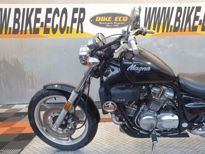HONDA VF 750C MAGNA 4