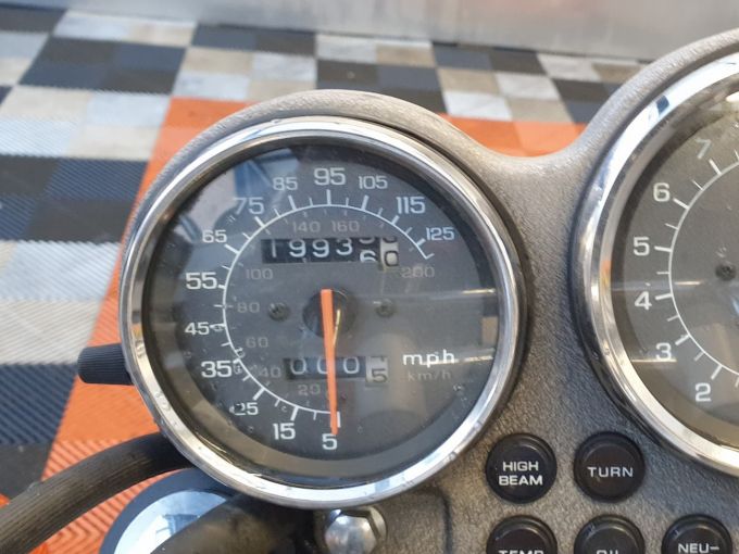 HONDA VF 750C MAGNA 4