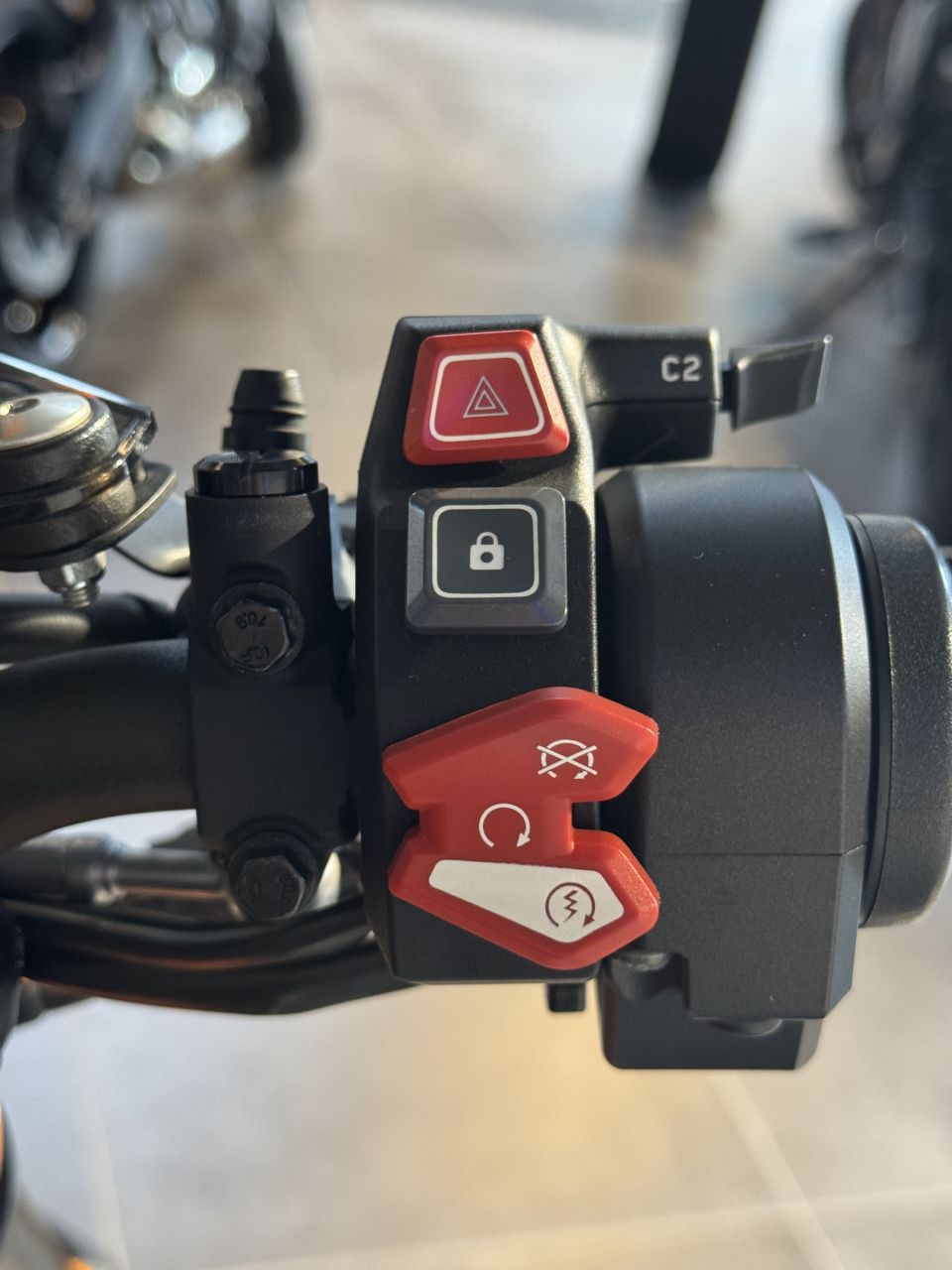 KTM 1290 SUPER DUKE R EVO 4