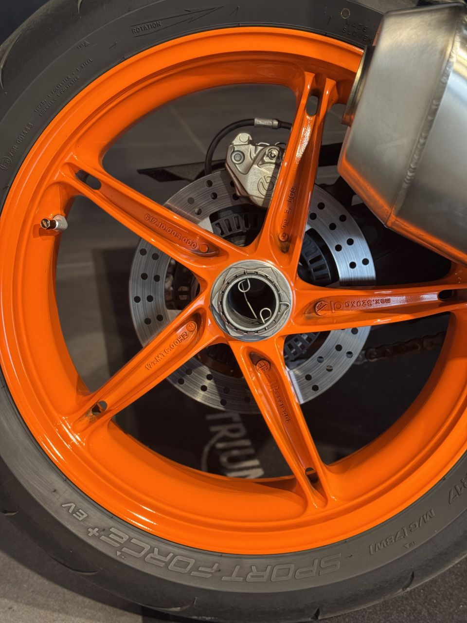 KTM 1290 SUPER DUKE R EVO 4